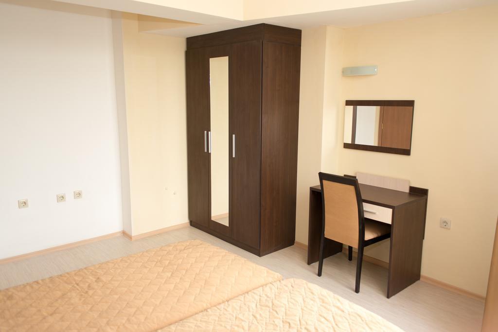 Hotel Noris Plovdiv Habitación foto
