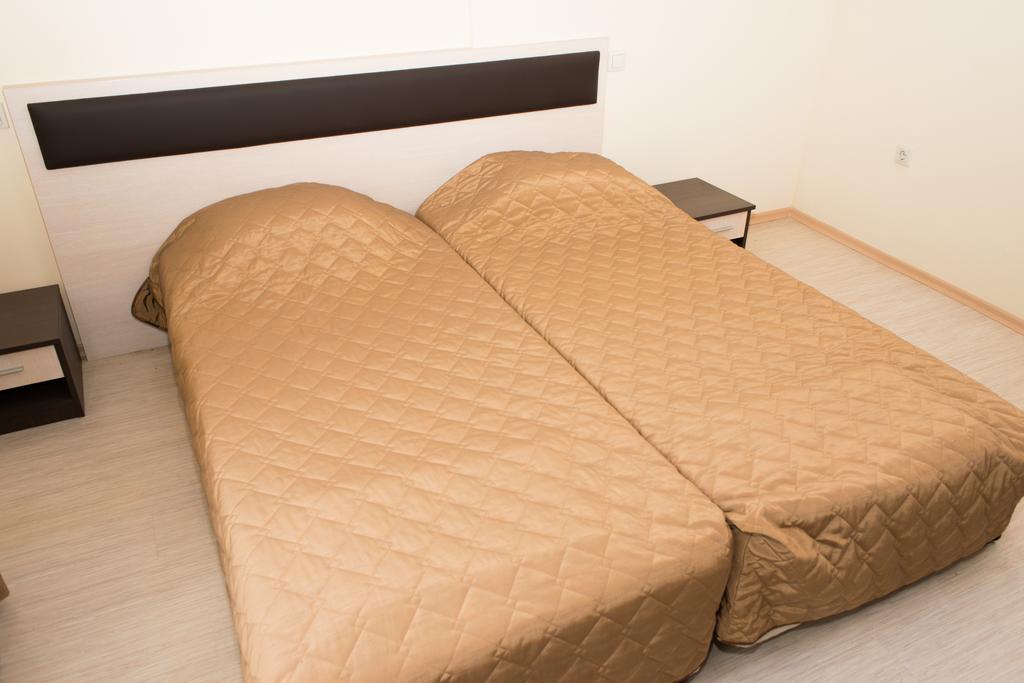 Hotel Noris Plovdiv Habitación foto