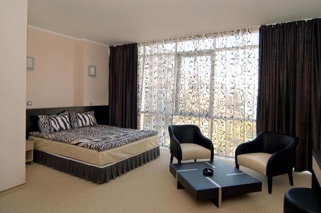 Hotel Noris Plovdiv Habitación foto